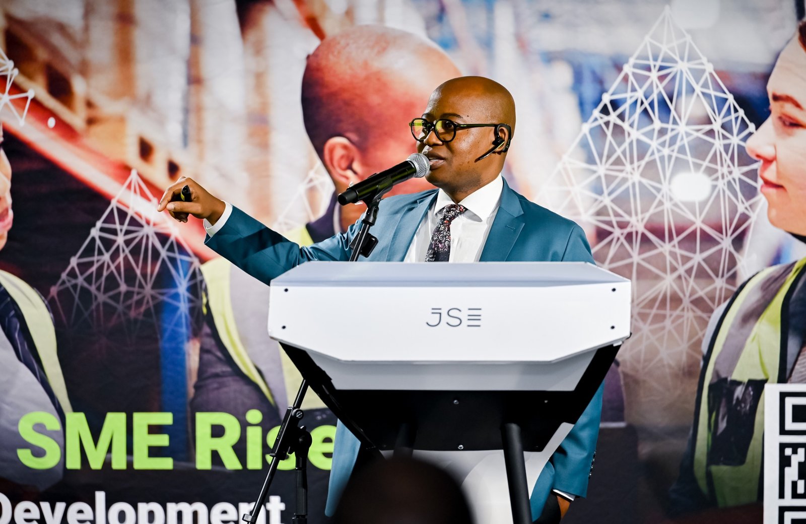 Dr Danny Tong speaking at JSE SME Rise Enterprise Accelerator Programme event in Sandton